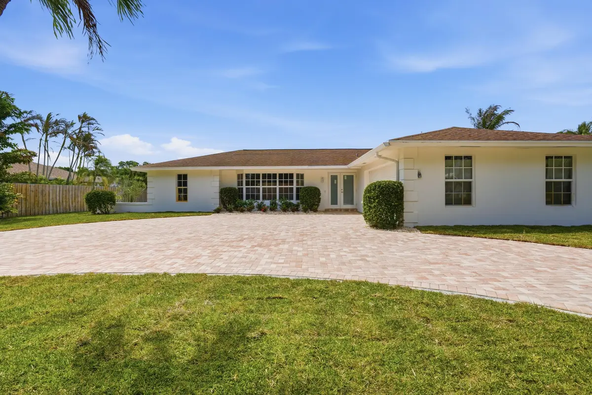 IG408680 at 359 Country Club Drive, Tequesta