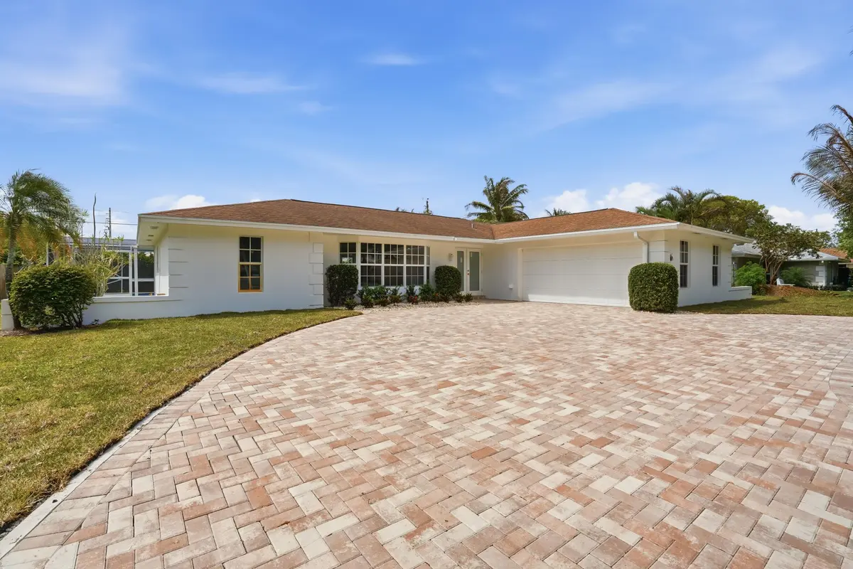 IG408685 at 359 Country Club Drive, Tequesta