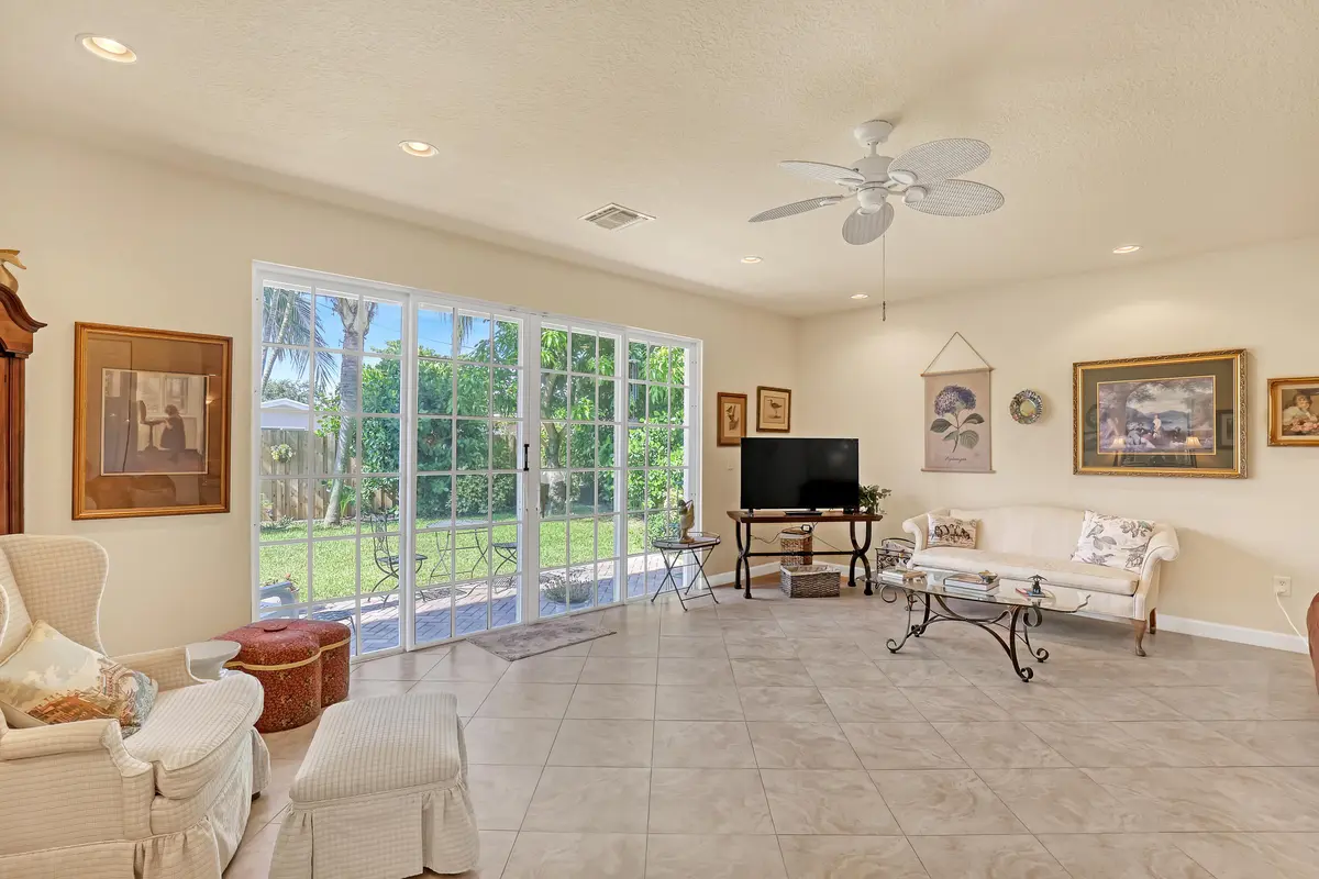 2560 NE 11th (14) at 2560 NE 11th Street, Pompano Beach
