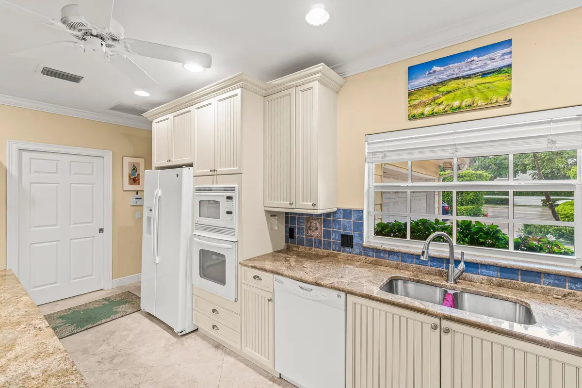 018-5555NorthOceanBoulevard-BoyntonBeach at 5555 N Ocean Boulevard, Ocean Ridge