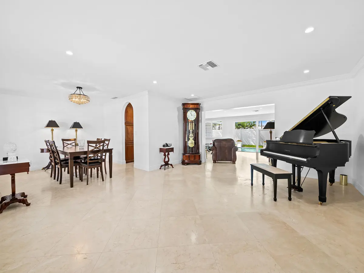 DSC_7146 at 6611 NE 21st Lane, Fort Lauderdale