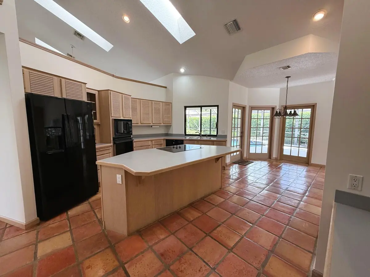 Kitchen at 4 Lochwick Road, Palm Beach Gardens