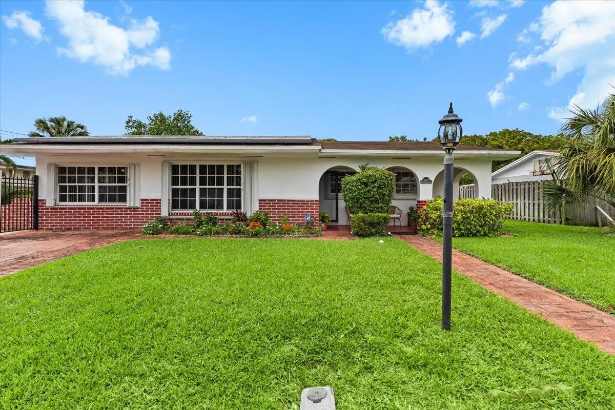 IMG_7784 at 1091 NW 46th Avenue, Lauderhill
