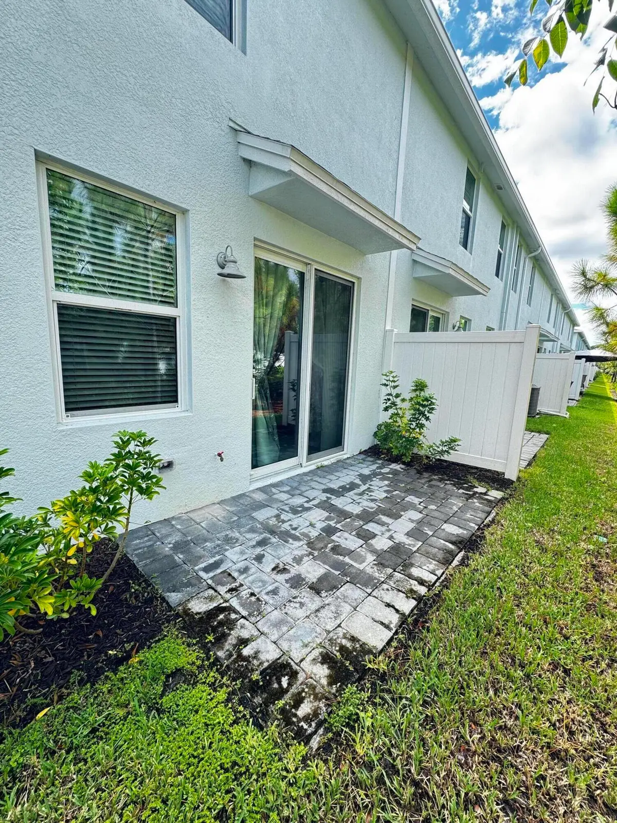 Back patio at 5646 SE Edgewater Circle, Stuart