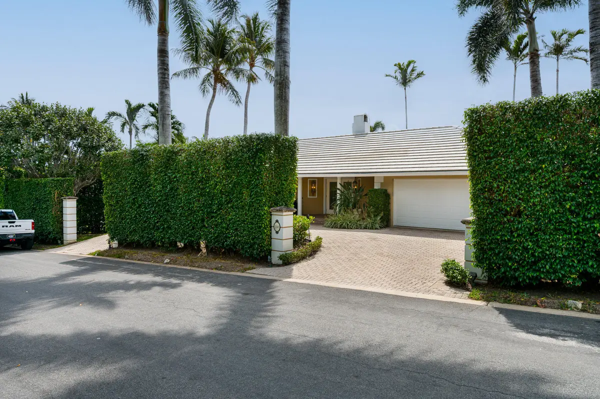 photo-18 at 280 Tradewind Drive, Palm Beach