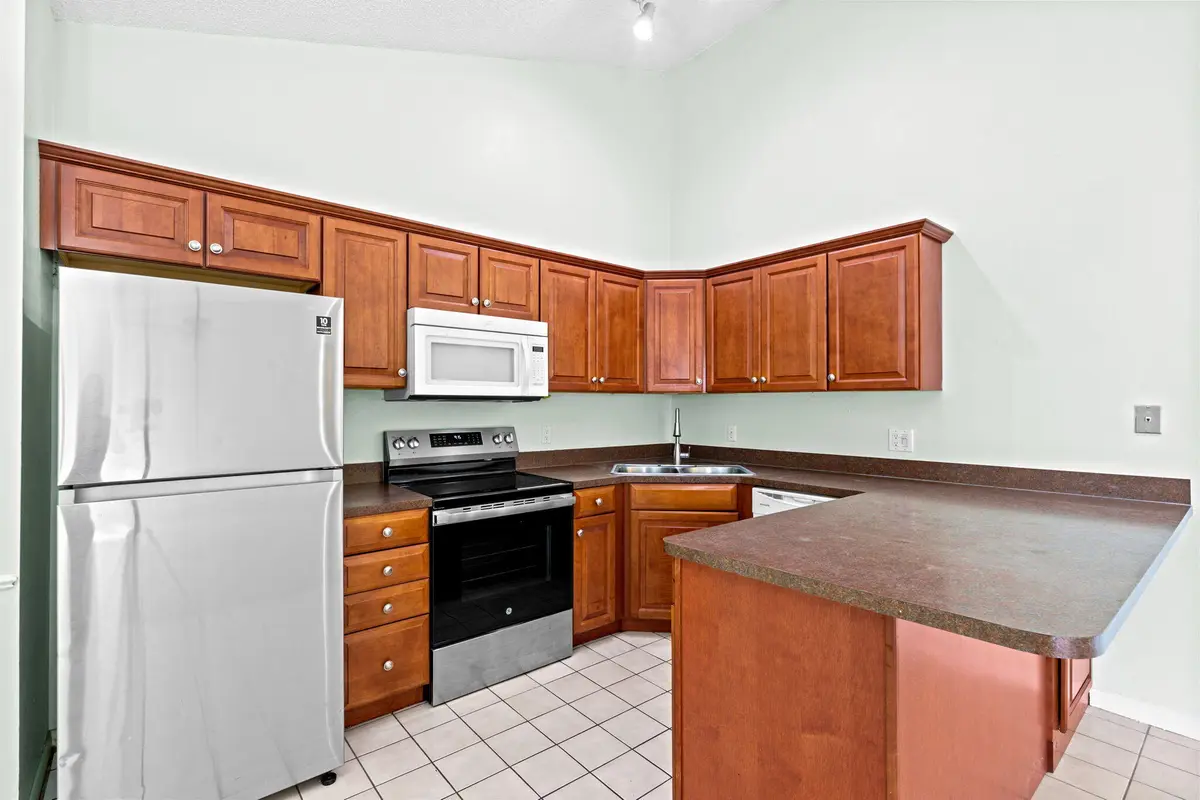 Kitchen at 5620 Eagle Lake Drive, Palm Beach Gardens