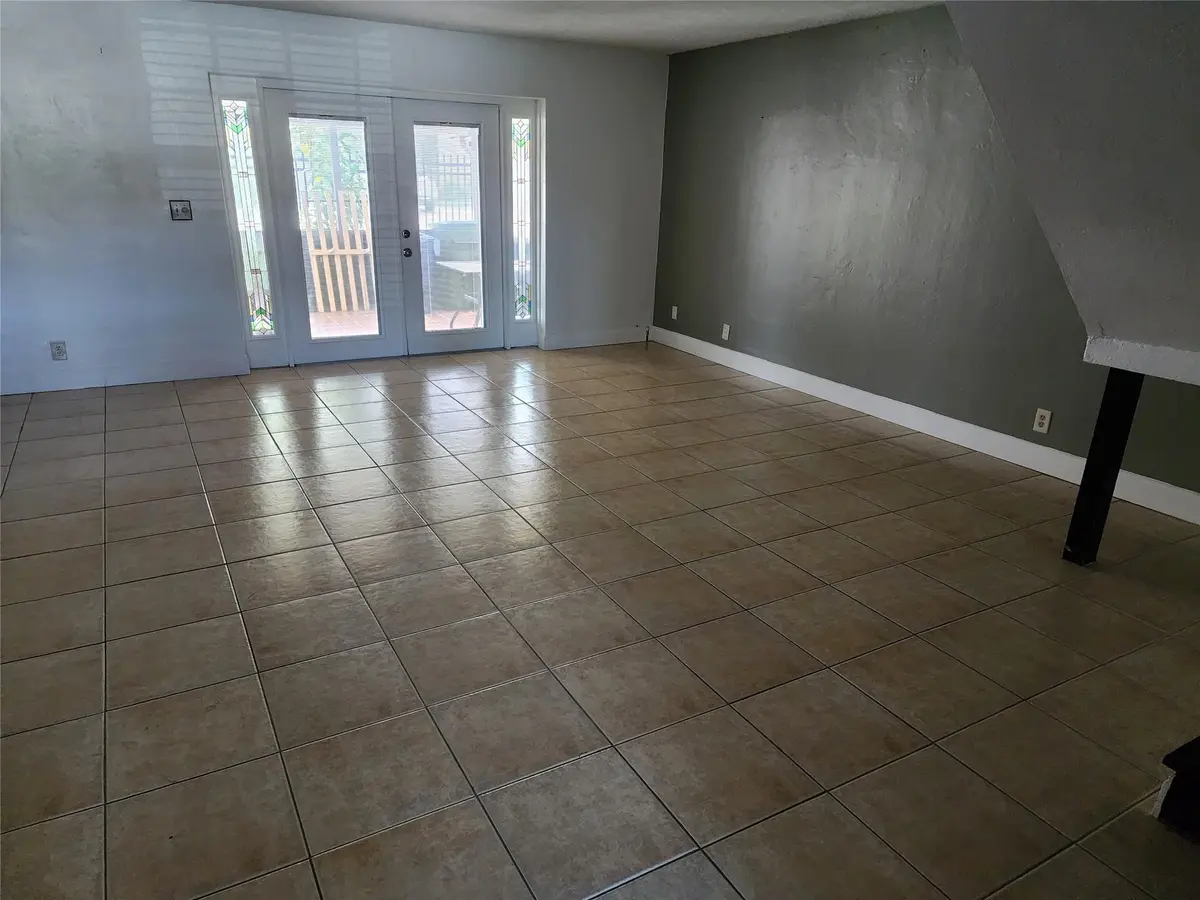 Photo 8 at 2619 NW 47th Lane, Lauderdale Lakes