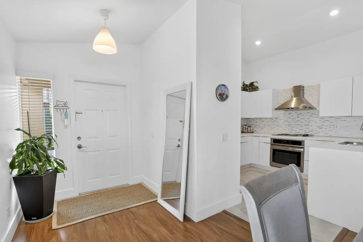 front foyer at 1441 Majesty Terrace, Weston