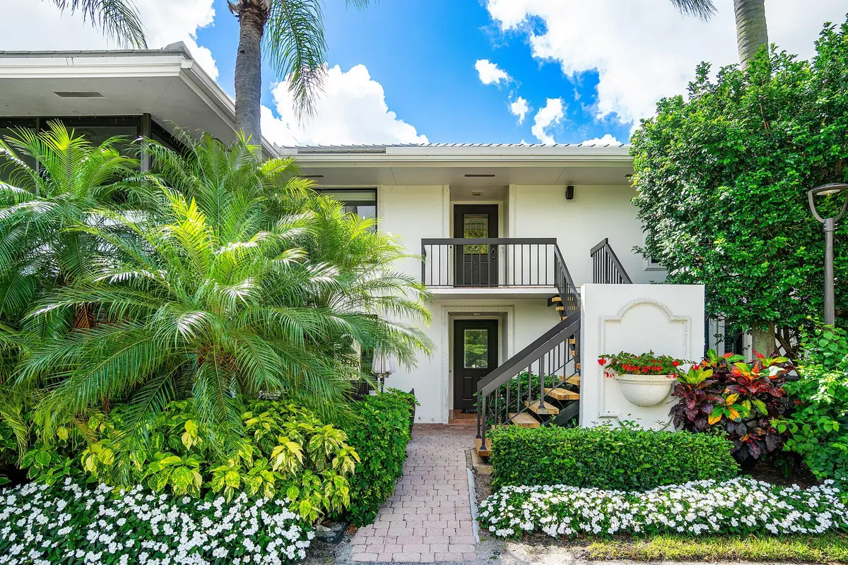 Front of Home at 3944 Quail Ridge Dr Drive Egret, Boynton Beach