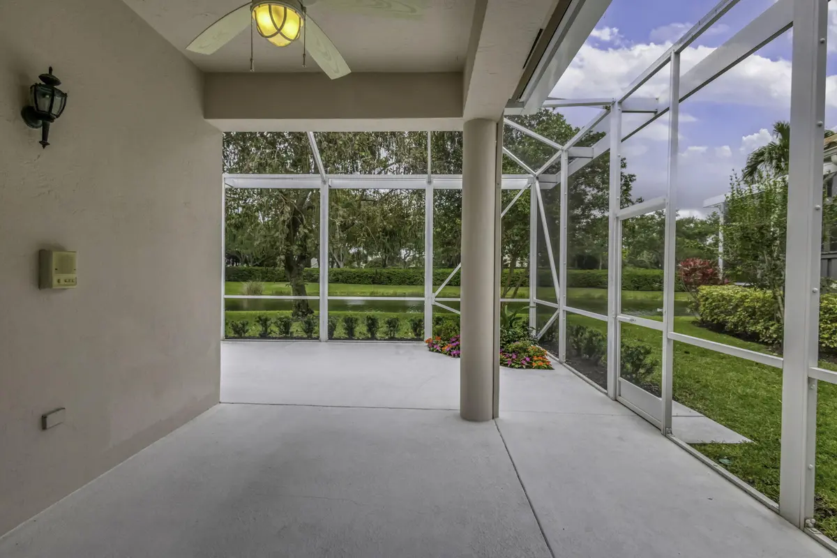 PATIO at 936 Augusta Pointe Drive, Palm Beach Gardens