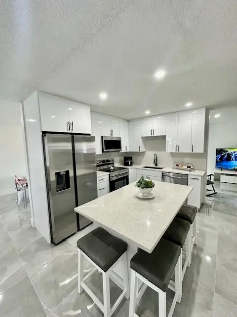kitchen at 811 SW 18th Court, Boynton Beach