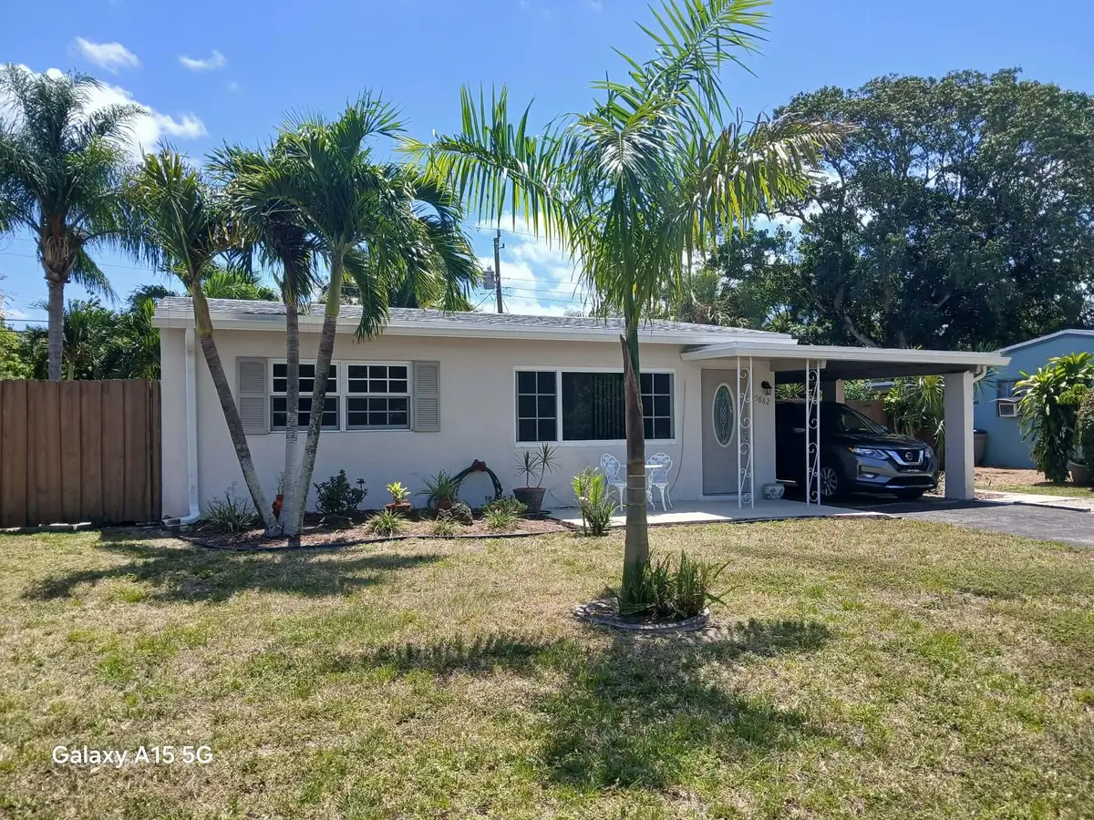 att.MIvJmWpVfXfCkAVSUTDmB8KgjxE1Mwvt3uJ2 at 5882 Winfield Boulevard, Margate