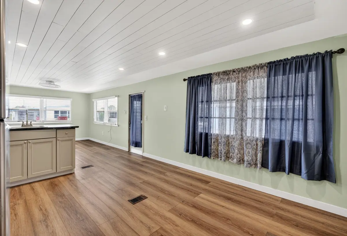 9-web-or-mls-_MLP8280 at 10885 SE Federal Highway 96, Hobe Sound