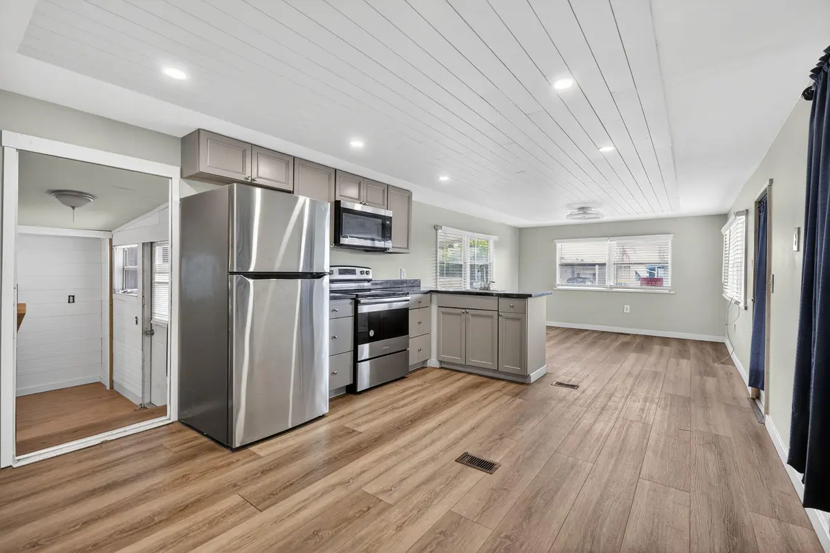 10-web-or-mls-_MLP8285 at 10885 SE Federal Highway 96, Hobe Sound