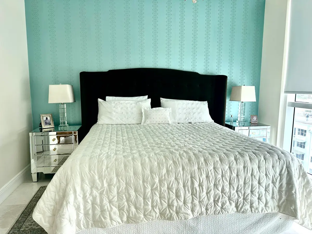 X at 1945 S Ocean Drive 609, Hallandale Beach