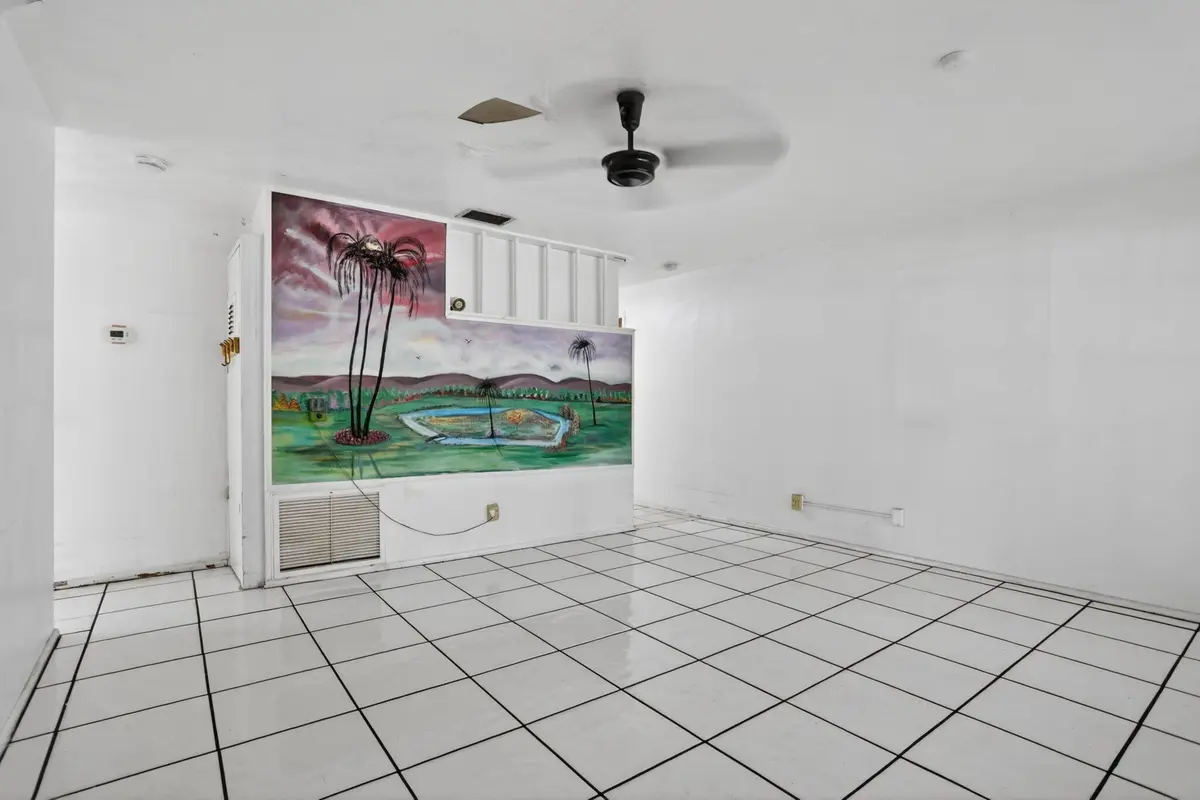 12-web-or-mls-2411 -5523 at 2411 NE 10th Terrace, Pompano Beach