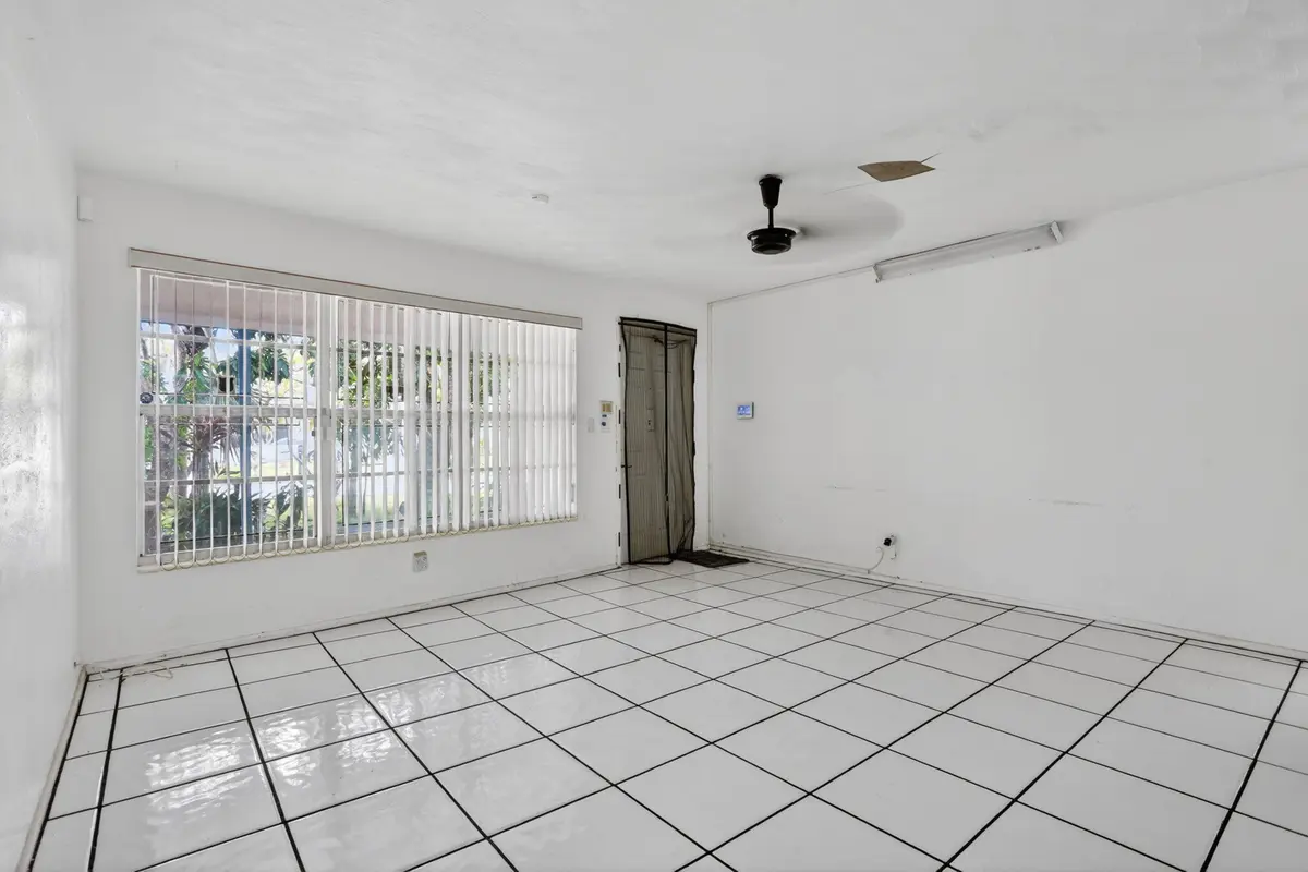 14-web-or-mls-2411 -5533 at 2411 NE 10th Terrace, Pompano Beach