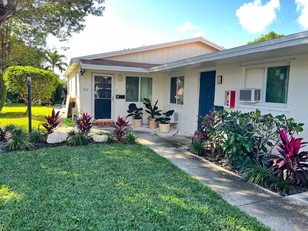 Front at 502 W Branch Street, Lantana