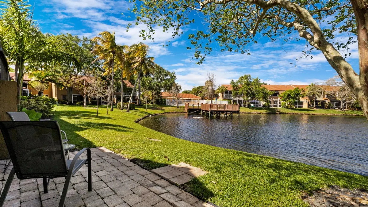 Patio View at 638 N University Drive, Plantation