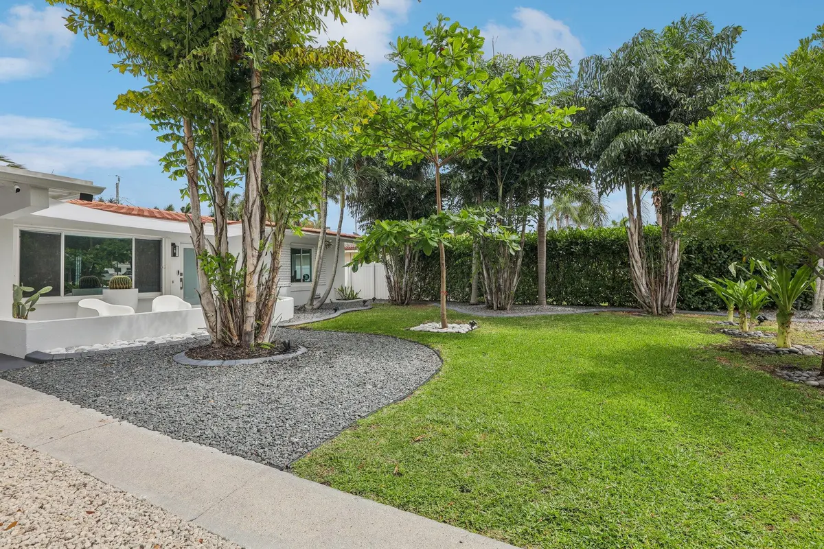 2-web-or-mls-NE 17th Ter-S0804-1-001 at 1910 NE 17th Terrace, Fort Lauderdale