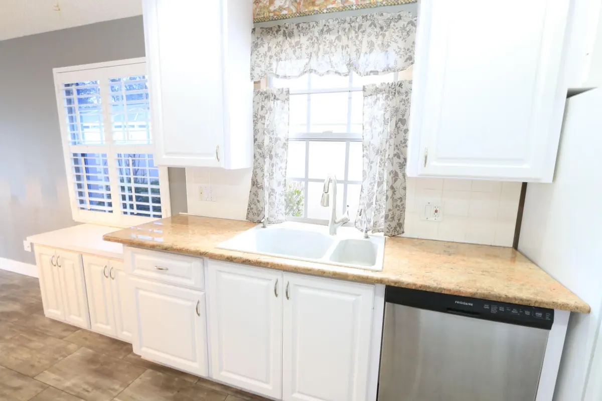 SO MUCH CABINET STORAGE at 1220 NW Bentley Circle B, Port St. Lucie