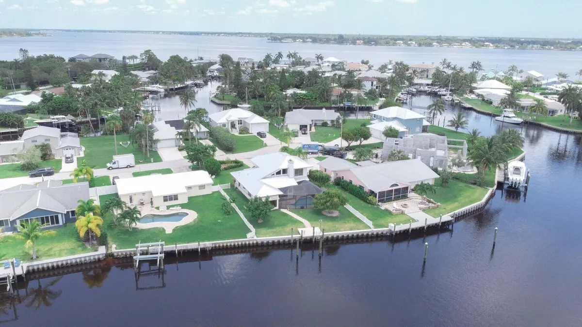 20230630215310651893000000-o at 1694 SW Boatswain Place, Palm City
