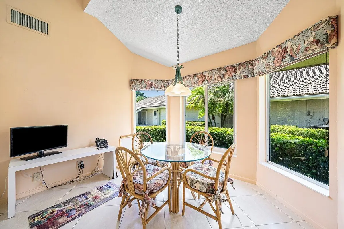 10215 Boca Woods Lane, Boca Raton, FL – photo 7