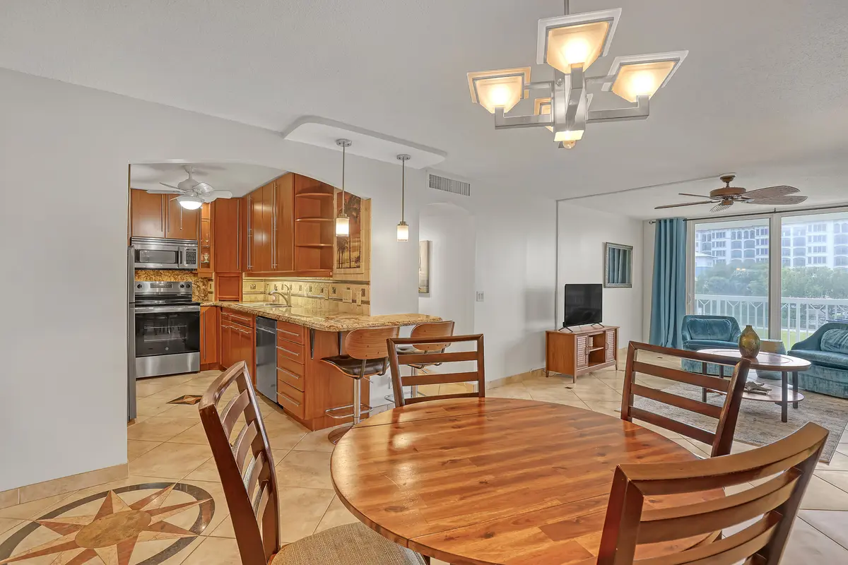 125 S Ocean #304 (12) at 125 S Ocean Avenue 304, Palm Beach Shores