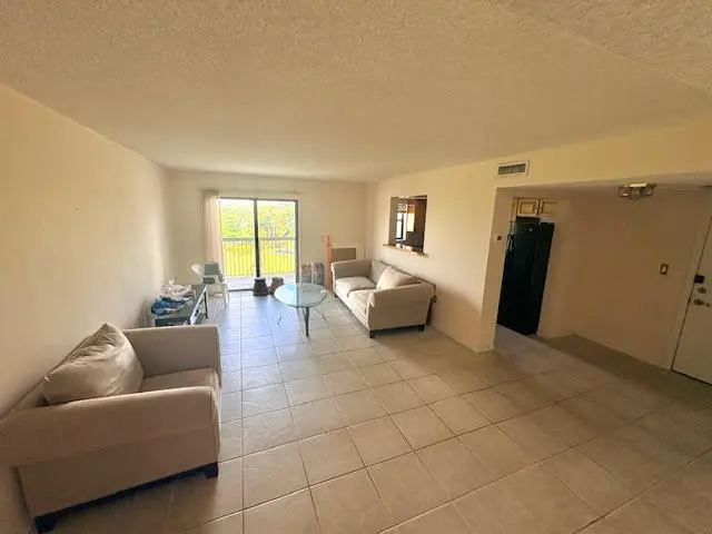 s9 at 701 NW 19th Street 500, Fort Lauderdale