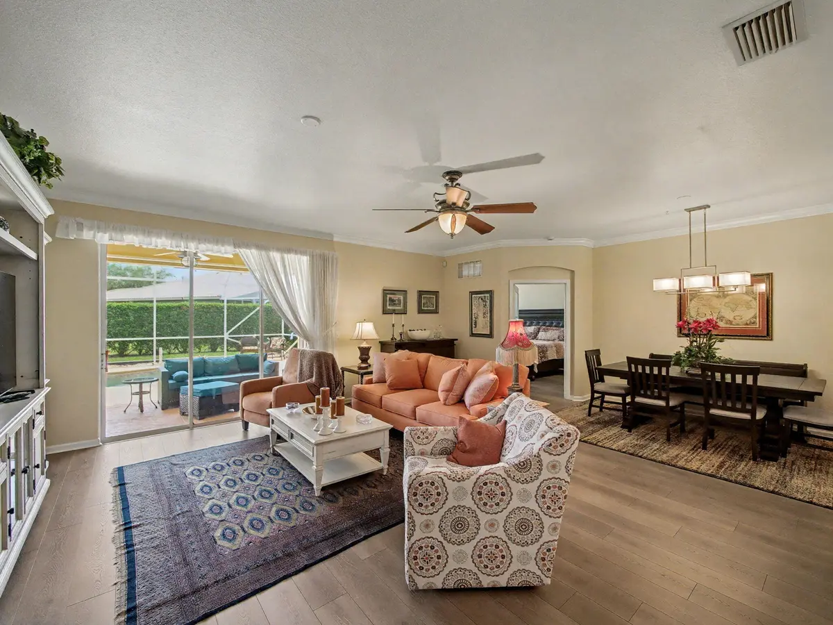 4-web-or-mls-007 at 529 Waverly Circle, Port St. Lucie