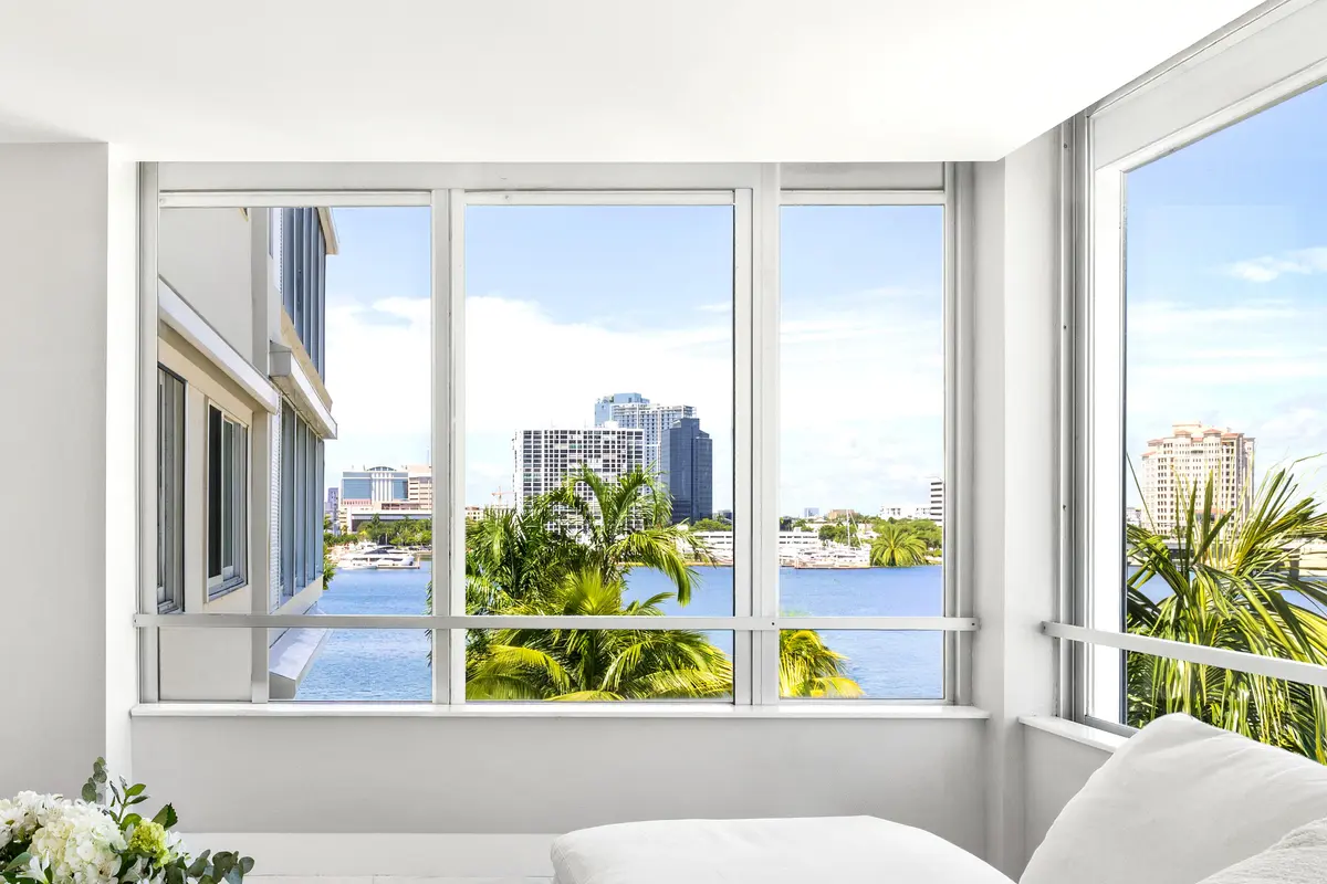 1.HERO 8.1ET6A2413 at 44 Cocoanut Row 510/511 B, Palm Beach