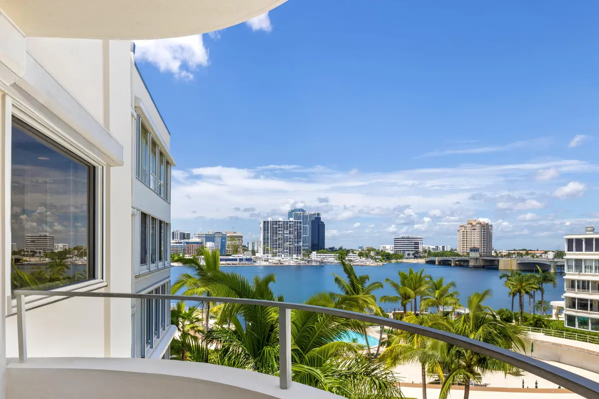 3.HERO 30ET6A2578 at 44 Cocoanut Row 510/511 B, Palm Beach