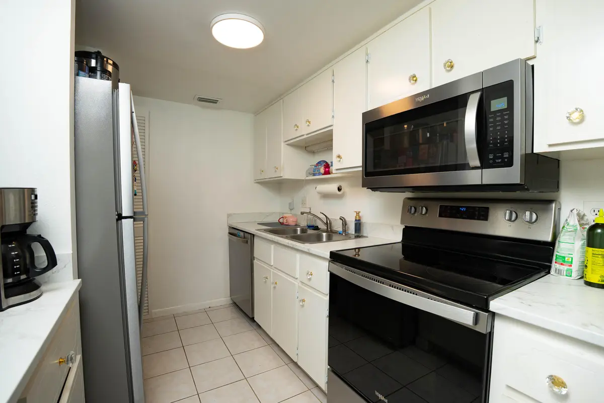 DSC09982 at 2811 Stoneway Lane B, Fort Pierce