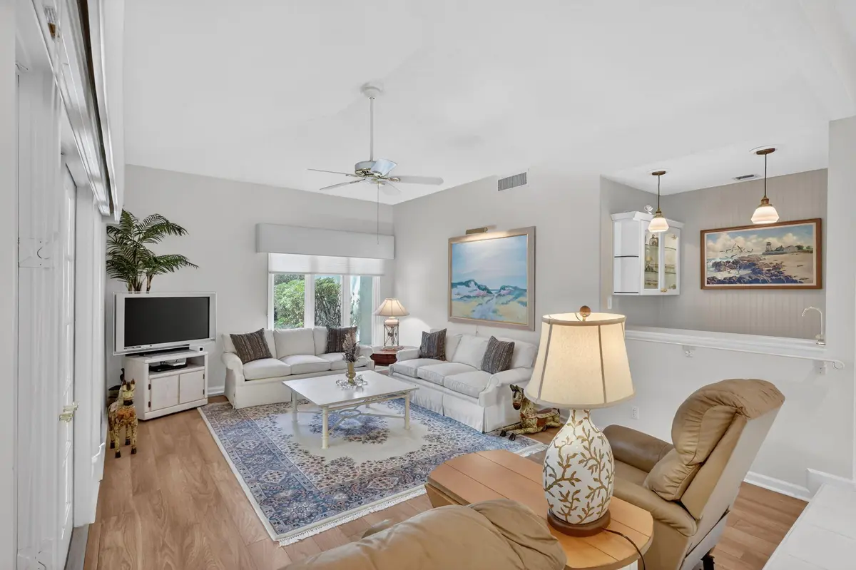 15-web-or-mls-7R7A2058 at 5422 SE Meredith Terrace, Stuart