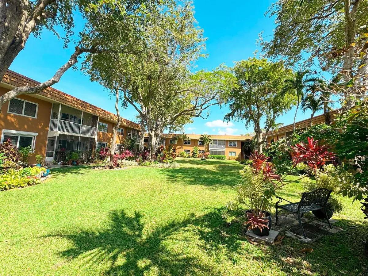 4a2a83b5-9278-49fb-ba68-d598a57f42c6 at 1920 NE 1st Terrace 118h, Wilton Manors