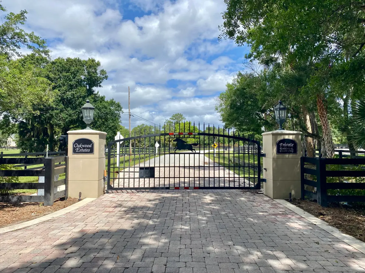 Gated at 18122 Burr Oak Lane, Jupiter