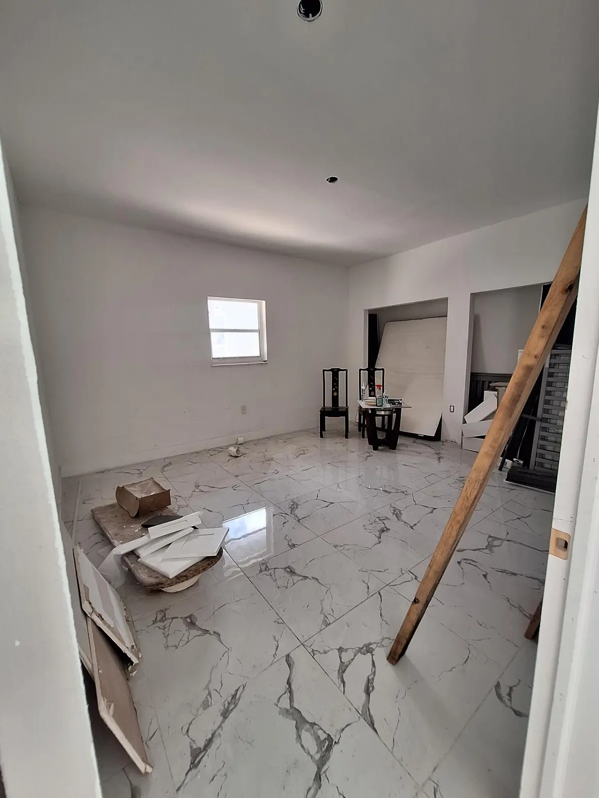 4-plex 1st floor unit 1 - 1st bedroom (2 at 1942 Buchanan Street, Hollywood