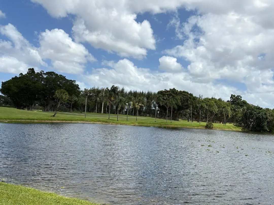 9400 N Hollybrook Lake Drive 308, Pembroke Pines, FL – photo 2