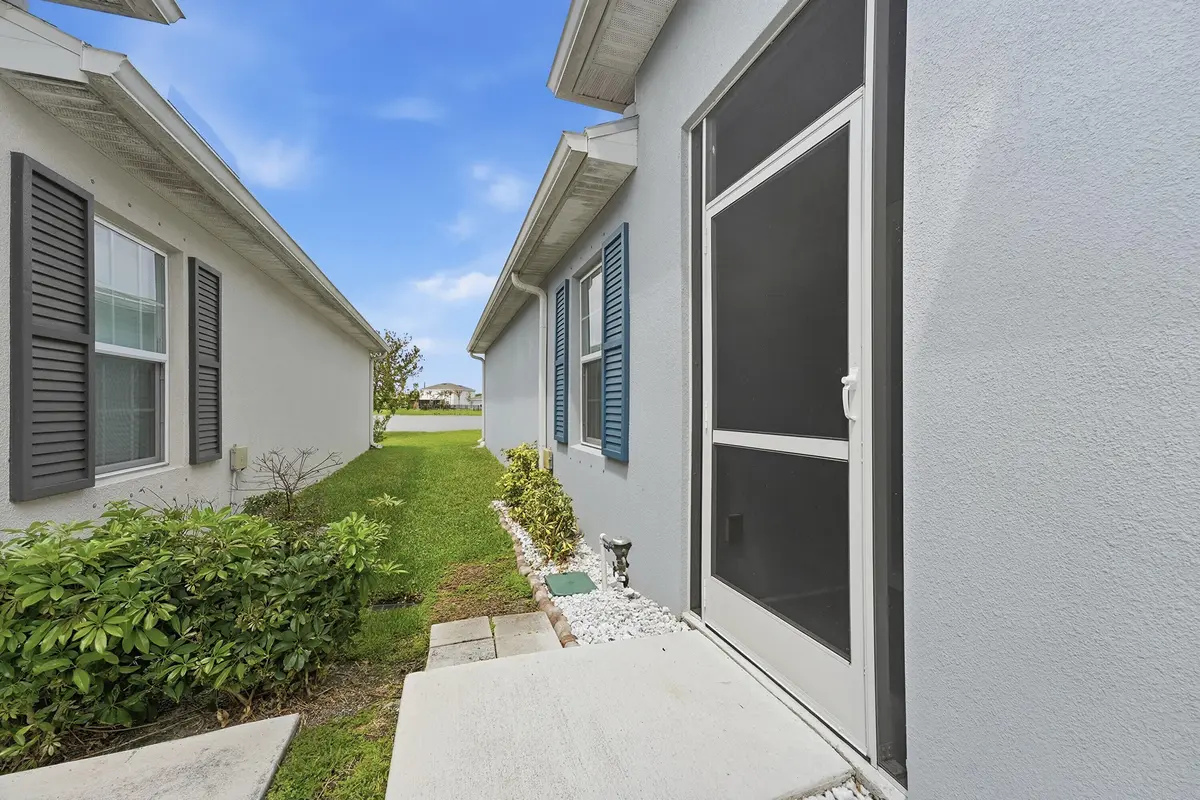 03_dsc09995 at 812 Persimmon Place, Fort Pierce