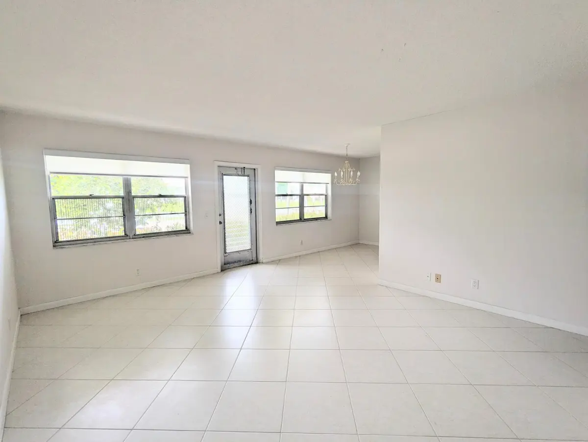 Ground Floor at 222 Somerset L, West Palm Beach