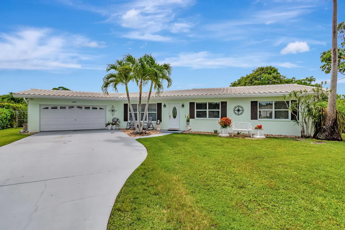24-web-or-mls-DSC_2459 at 302 Venice Drive, Boynton Beach