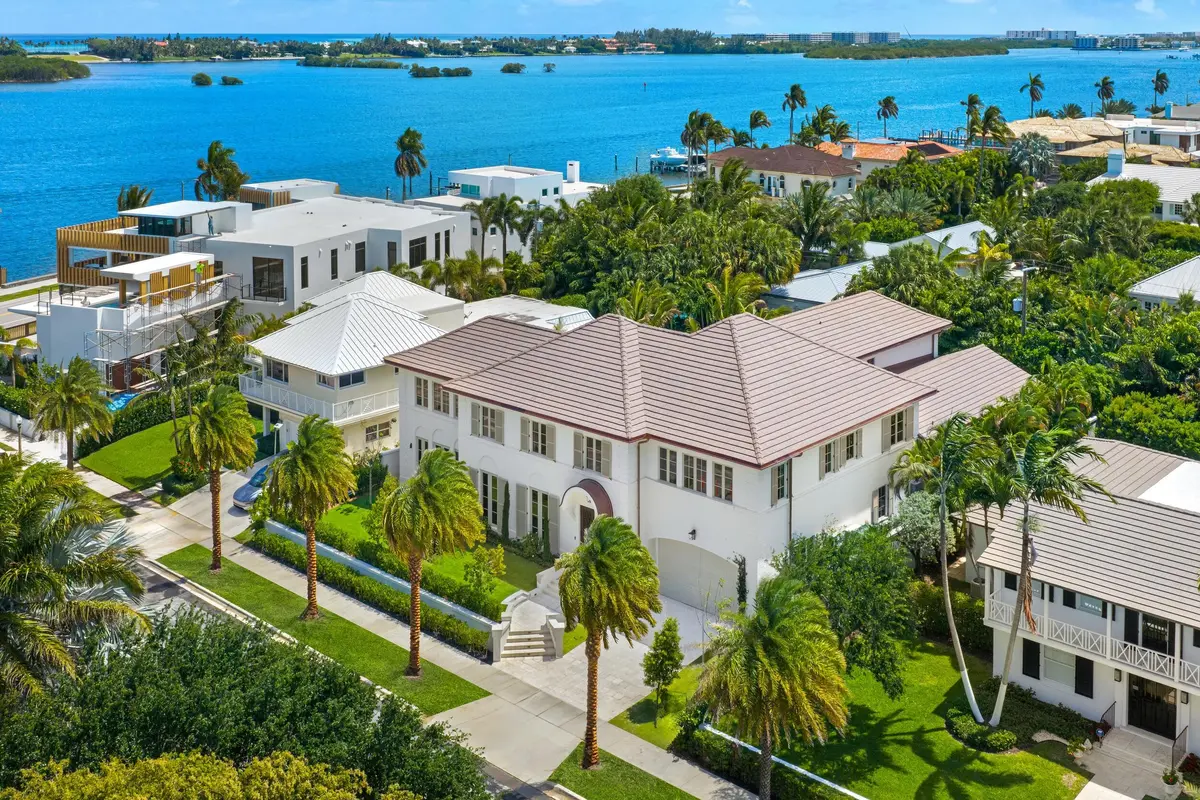 Aerial at 122 Bloomfield Drive, West Palm Beach