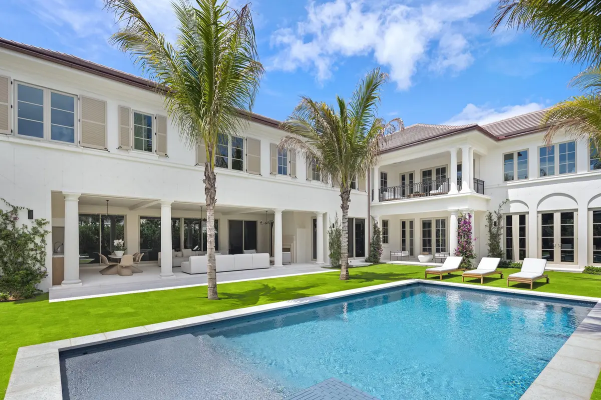 Pool at 122 Bloomfield Drive, West Palm Beach