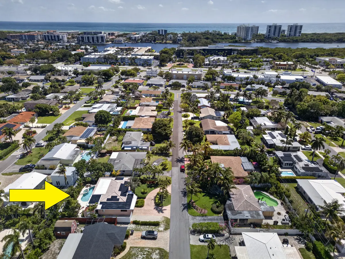 daigle-5-arrow at 431 NE 24th Court, Boca Raton