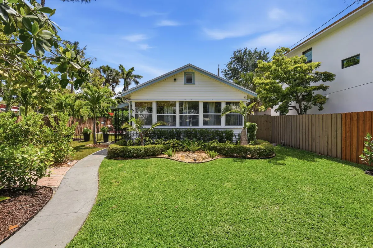 1-web-or-mls-0E2A5256 at 616 N Ocean Breeze, Lake Worth Beach