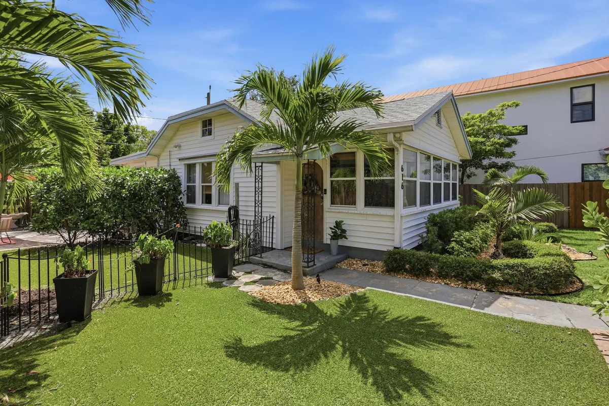 2-web-or-mls-0E2A5253 at 616 N Ocean Breeze, Lake Worth Beach