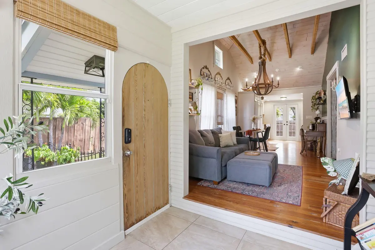 5-web-or-mls-0E2A5367 at 616 N Ocean Breeze, Lake Worth Beach