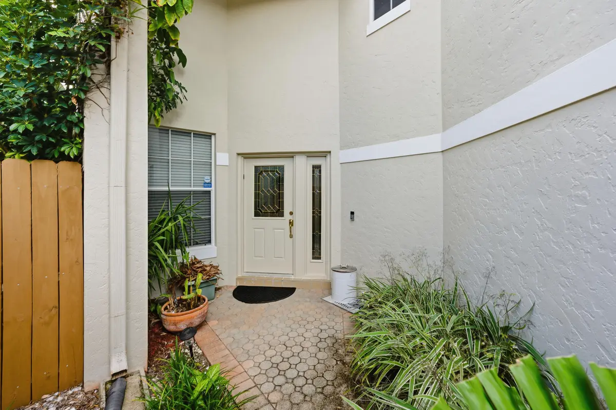 62__jjl5692 at 2495 NW 66th Drive, Boca Raton