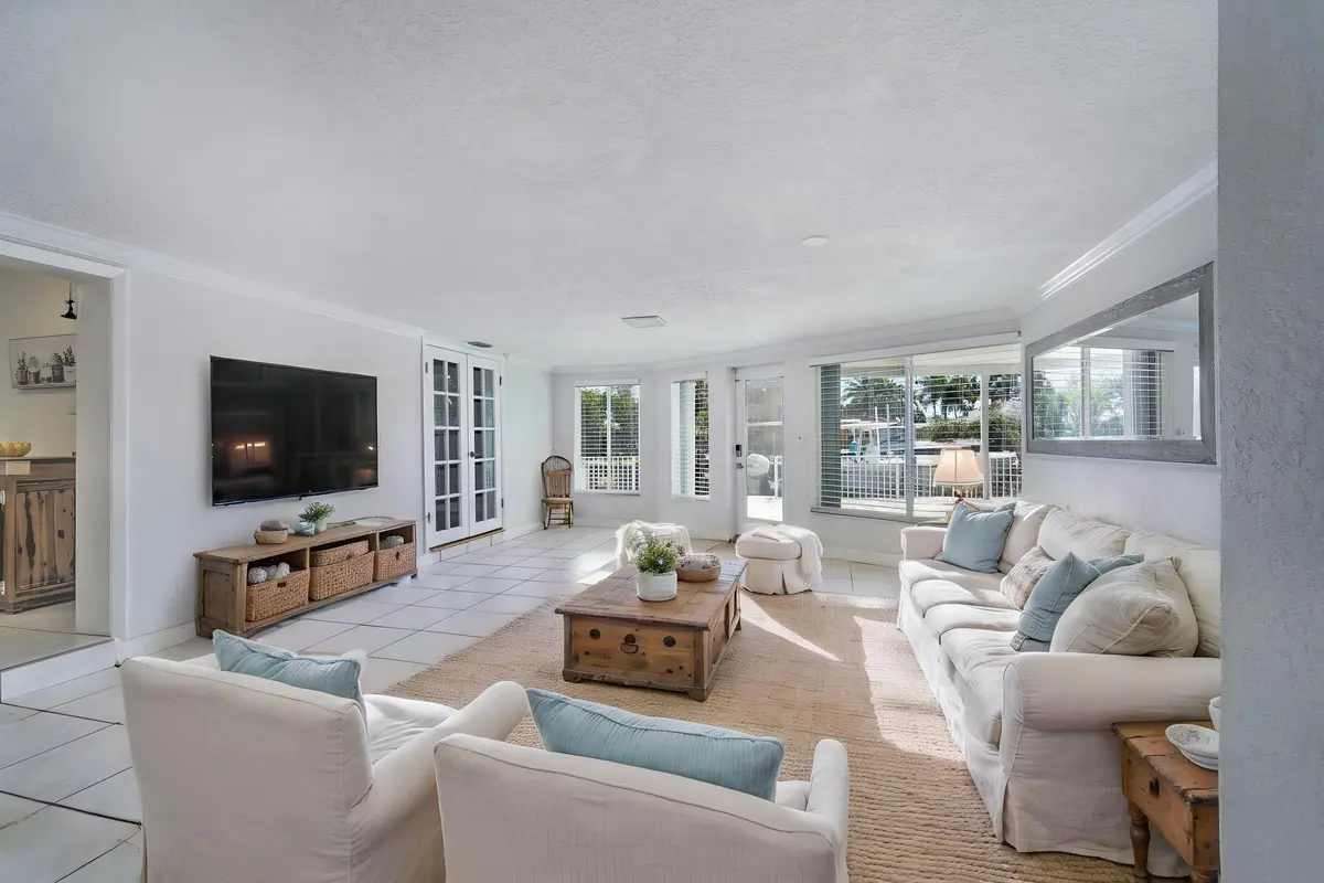 Virtual Staging Cloud - 270-SE-3rd-Ave-P at 270 SE 3rd Avenue, Pompano Beach