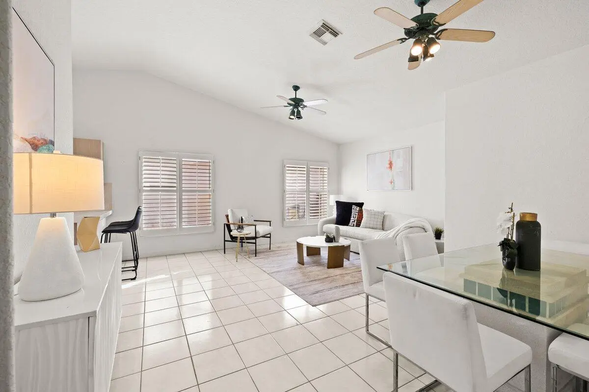 424A4067 at 363 SW 161st Avenue, Pembroke Pines
